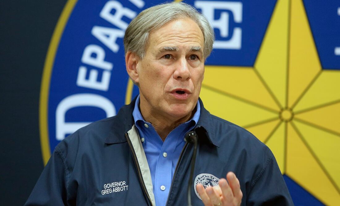 Gobernador de Texas, Greg Abbott, habla durante una conferencia de prensa en Weslaco, Texas. Foto: AP