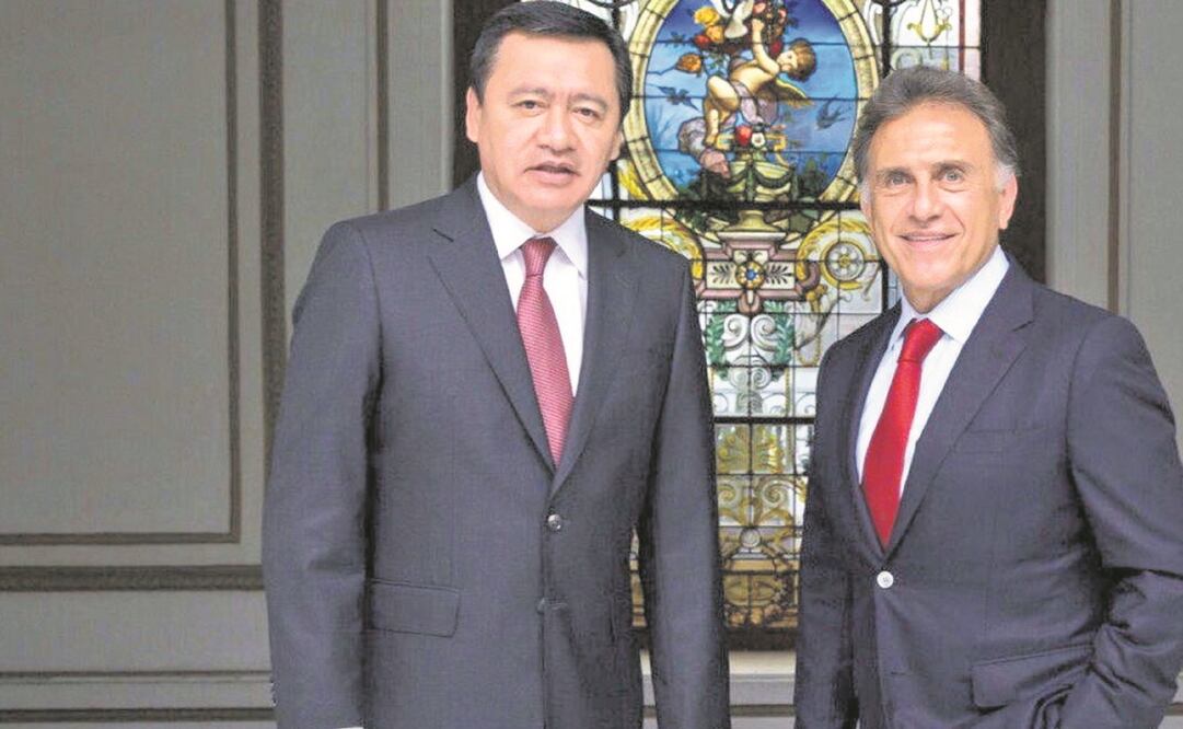 El titular de la Segob, Miguel Ángel Osorio, y el gobernador de Veracruz, Miguel Ángel Yunes, acordaron más coordinación entre corporaciones locales y federales (TOMADA DE TWITTER)