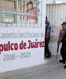 Atacan en Acapulco oficinas de Saneamiento municipal