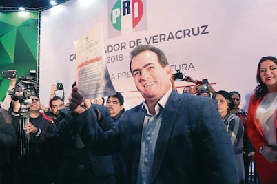 José Yunes busca gubernatura