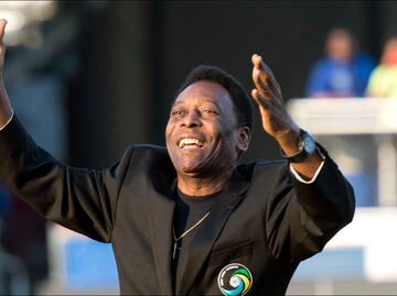 Pelé recibió una buena cantidad de mensajes de los grandes futbolistas tras morir