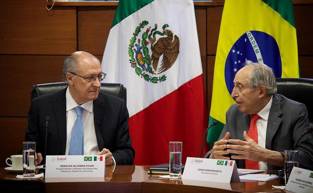 Ambos convenios fueron firmados por el secretario de Salud, David Kershenobich, y el vicepresidente de Brasil, Geraldo Alckmin este jueves 28 de agosto de 2025. Foto: Especial