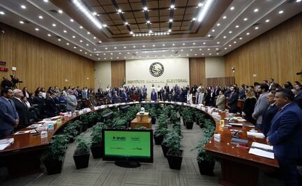 Con rebelion partidista, avala INE reglas pro equidad en Congreso