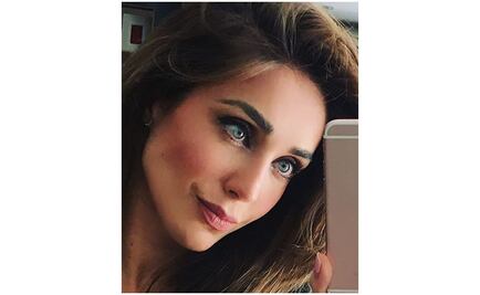 Anahí comparte foto con su "enorme" bebé 