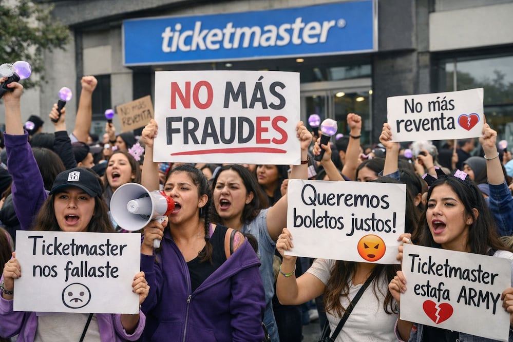 La alta demanda, las fallas en la fila virtual y las acusaciones de aumento en precios, colocaron a Ticketmaster en el centro de la polémica tras el inicio de la venta de boletos para BTS en el Estadio GNP.
Foto: Imagen creada con Inteligencia Artificial.