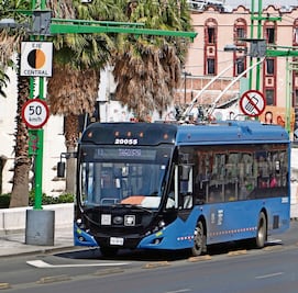 Trabajadores del STE paran el servicio y generan caos