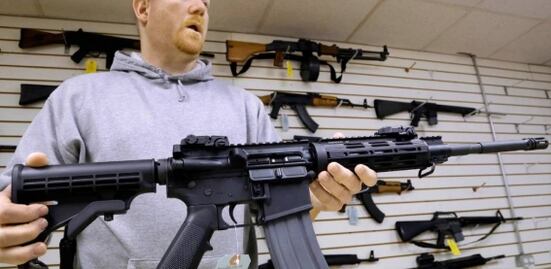 Rifles de asalto, un arma letal demasiado fácil de adquirir en Estados Unidos