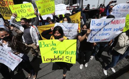 Militantes del PRD en Toluca reclaman destitución de Cristian Campuzano