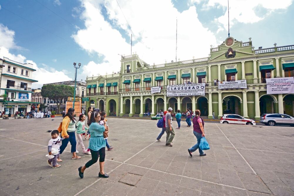 HR Ratings reconoció que el reto para gobiernos estatales que comienzan su gestión será lograr un equilibrio presupuestario. (ARCHIVO EL UNIVERSAL)