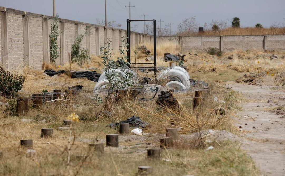 Visita de madres buscadoras en el rancho Izaguirre en Teuchitlán, Jalisco. Foto: Diego Simón/EL UNIVERSAL
