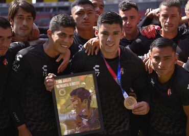 Atlas entrega reconocimiento a Jesús Angulo por la medalla en Tokio 2020