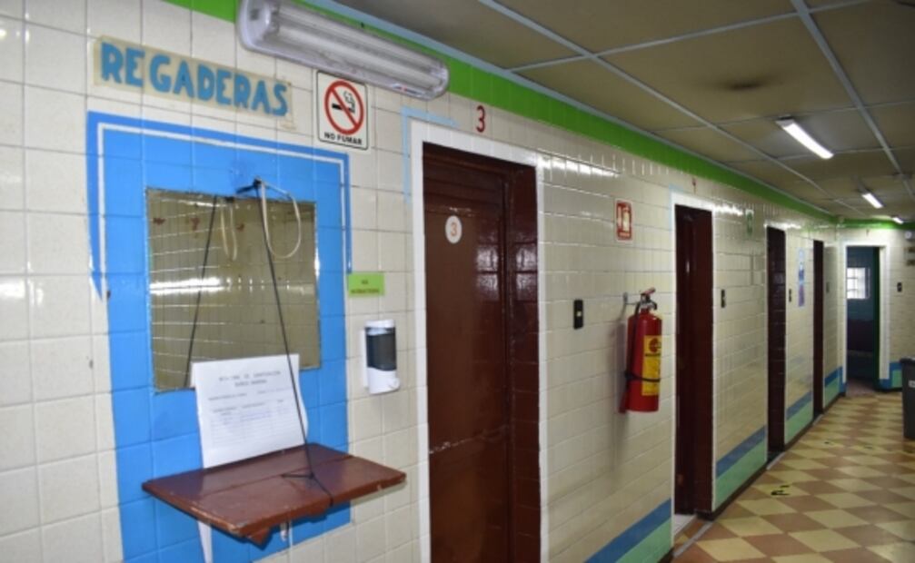 ¿Turco, vapor o regaderazo? Covid evapora en CDMX tradición de los baños públicos