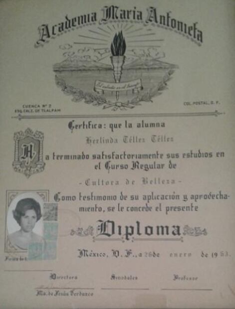 Crepé y mucha laca, aliados de los peinados de los años sesenta