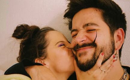 Evaluna y Camilo se derriten de amor en su primer aniversario de casados 