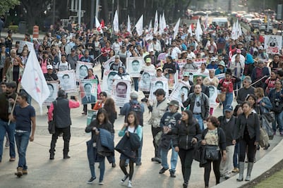 Gobierno Federal quiere cerrar el caso: Representante de familiares de los 43