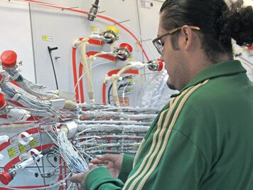 Actividad industrial crece 0.3% en agosto