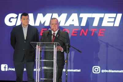 “Vamos a reconstruir Guatemala”: Giammattei