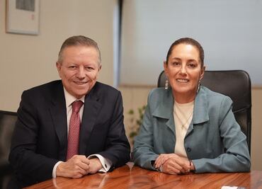 Tras presentar renuncia, Zaldívar aparece en foto con Sheinbaum; "acordamos trabajar juntos", dice ella