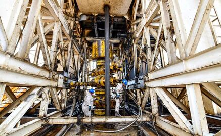 Precios del petróleo repuntan ante mayor demanda en EU; tensión en Medio Oriente también impacta en su alza