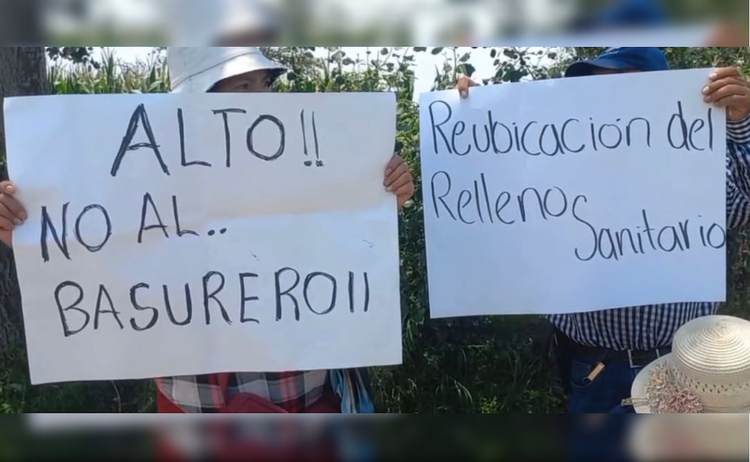 Pobladores retienen a funcionarios ambientales en Tezontepec, Hidalgo; rechazan relleno sanitario.
Foto: Especial.