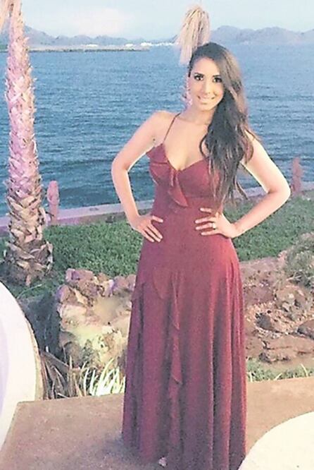 Cynthia Urías prefiere rentar que comprar vestidos