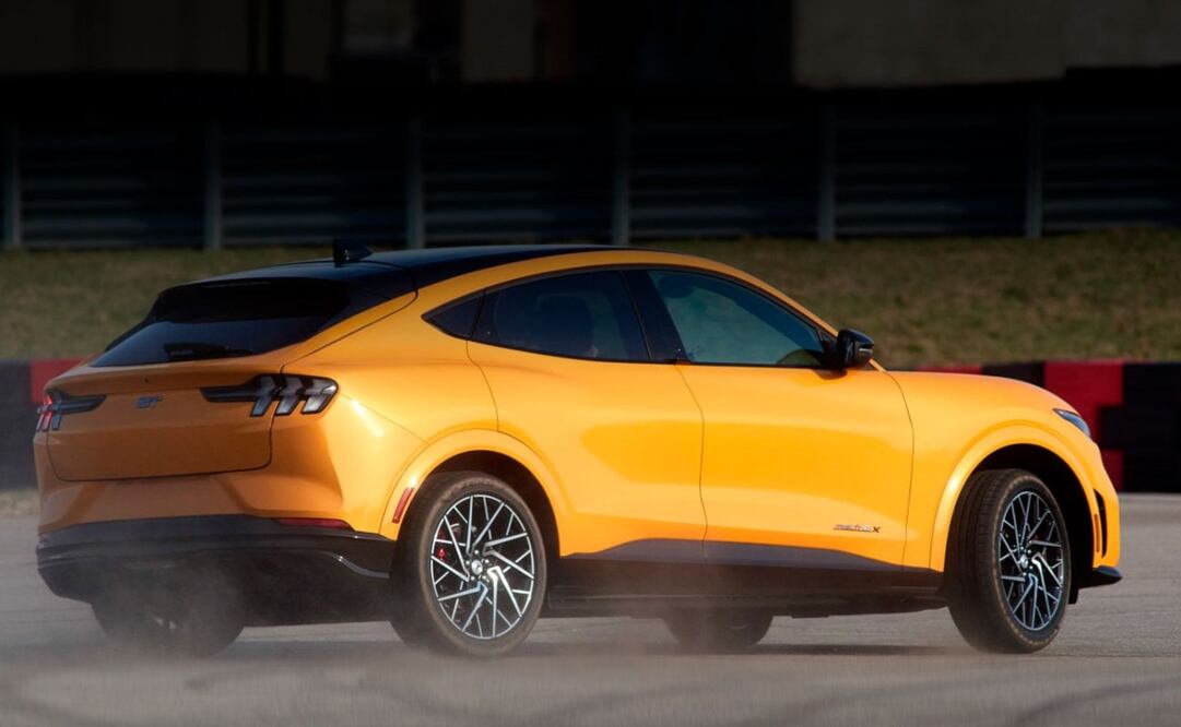 El Ford Mustang Mach-E es un auto deportivo completamente eléctrico. Foto: Ford