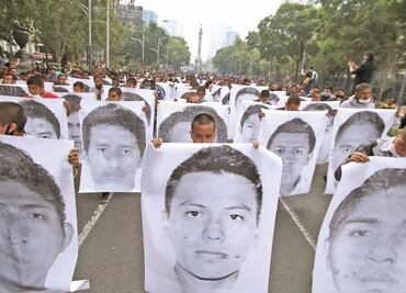 Dan auto de formal prisión a exmando por caso Iguala