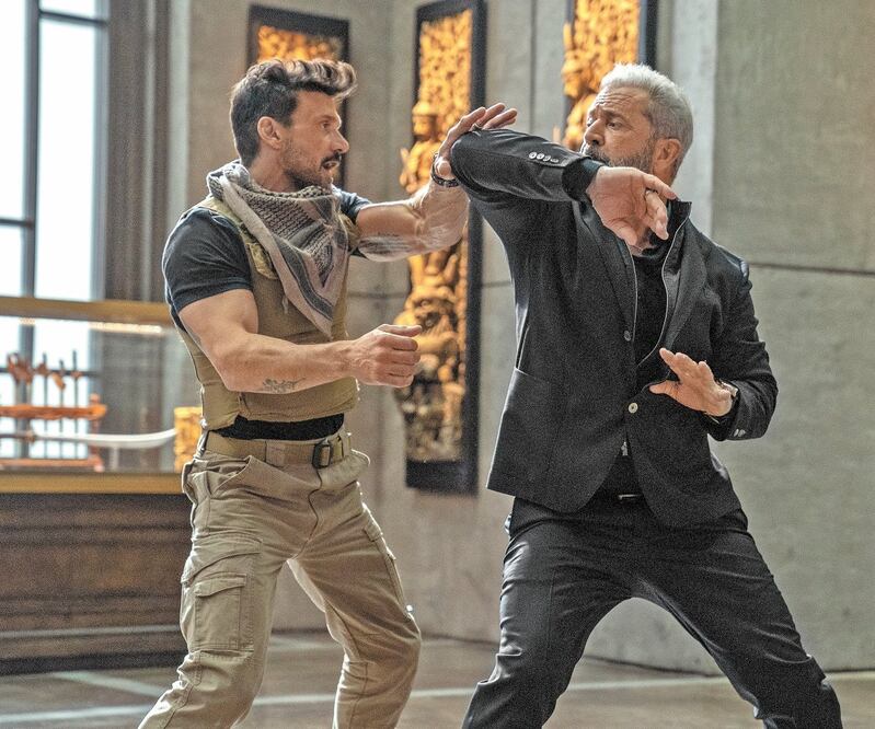 Grillo interpreta a un exagente y Gibson a su malvado jefe, el coronel Ventor. Foto: War Party Films