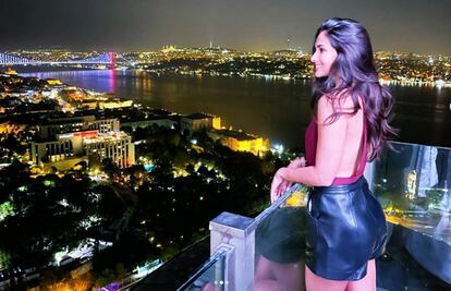 La blusa más sexy de Renata Notni