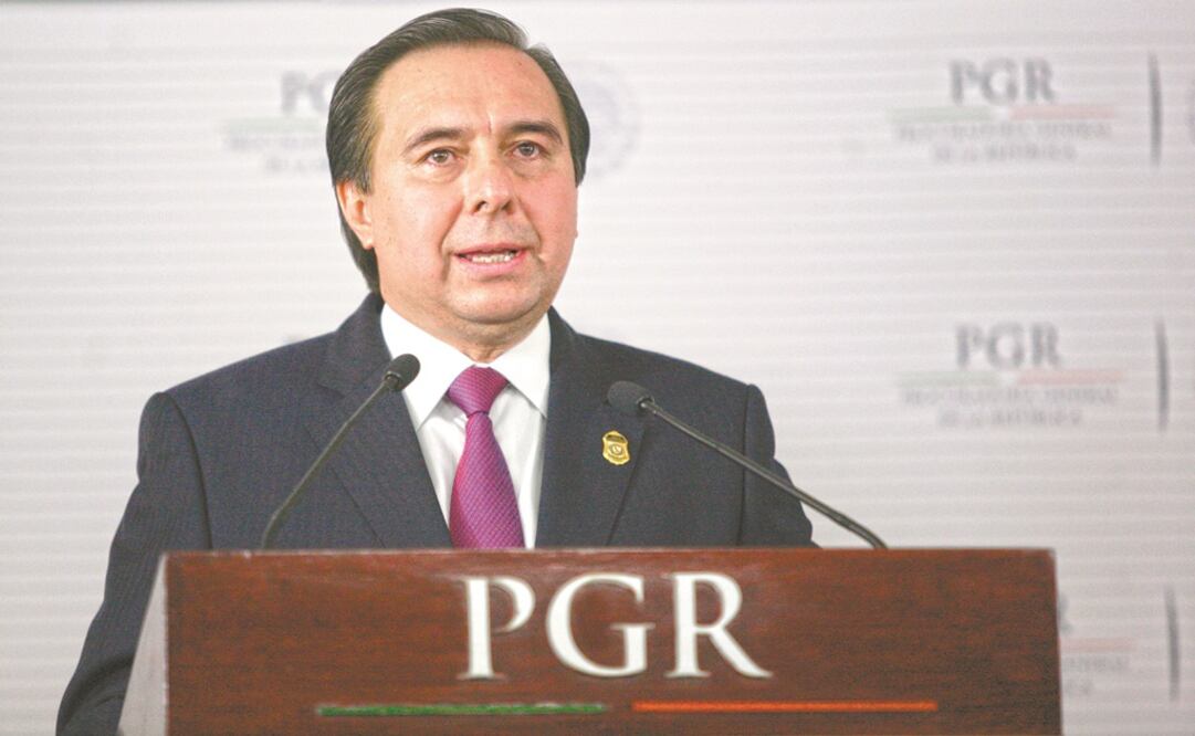 Legisladores exigen que se investigue a Tomás Zerón de Lucio, extitular de la AIC, por su trabajo en el caso Ayotzinapa. Foto: ARCHIVO EL UNIVERSAL