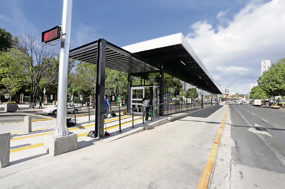 Los criterios que se evaluaron fueron la calidad de la infraestructura, que la obra brindara beneficios reales a diferentes zonas y propiciara el desarrollo.