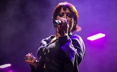Alejandra Guzmán sufre accidente en pleno concierto en Veracruz y es hospitalizada: "Perdónenme, pero se me salió la cadera" 