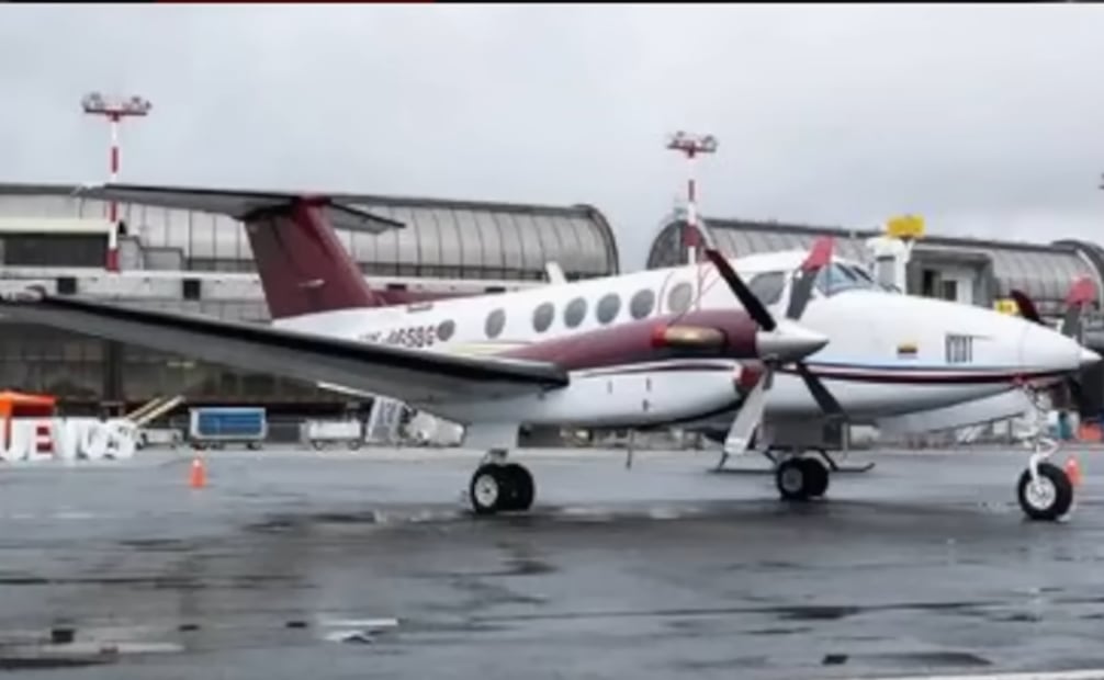 Avión que trasladó a "El Mayo" a EU. Foto: cortesía Pie de Nota