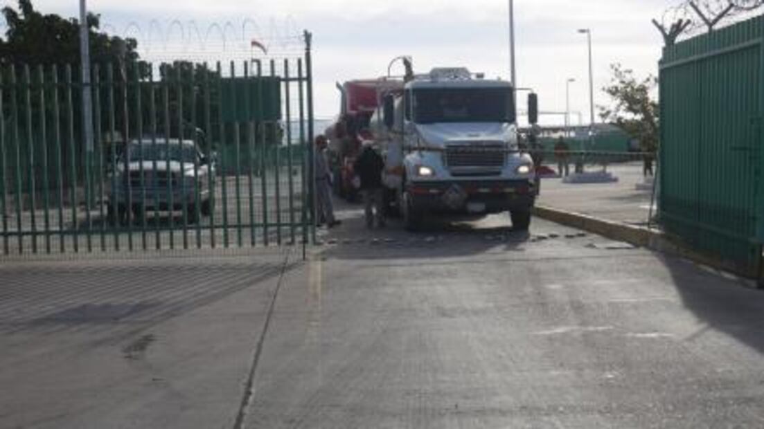 Resguardan Ejército y Marina instalaciones de Pemex en Sinaloa