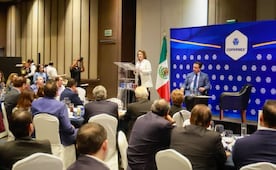 Nueva Corte garantiza seguridad jurídica, afirma Yasmín Esquivel; asiste a reunión de Coparmex