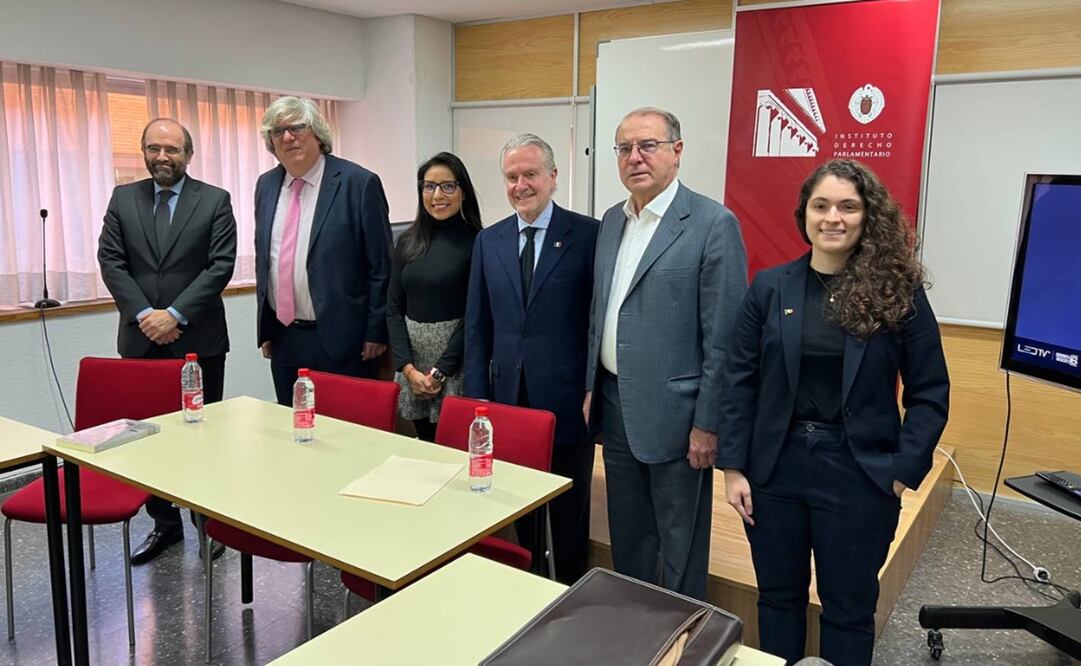 Foto: Twitter @SantiagoCreelM