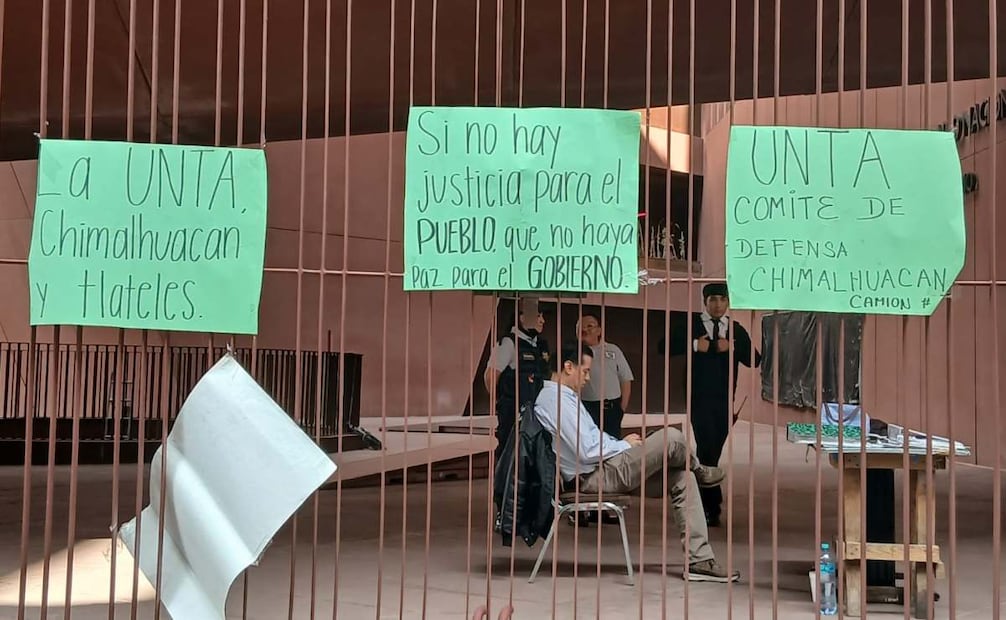 Manifestación Unión Nacional de Trabajadores Agrícolas (UNTA) a las afueras de la Procuraduría Agraria. Foto: Diego Flores Téllez / EL UNIVERSAL