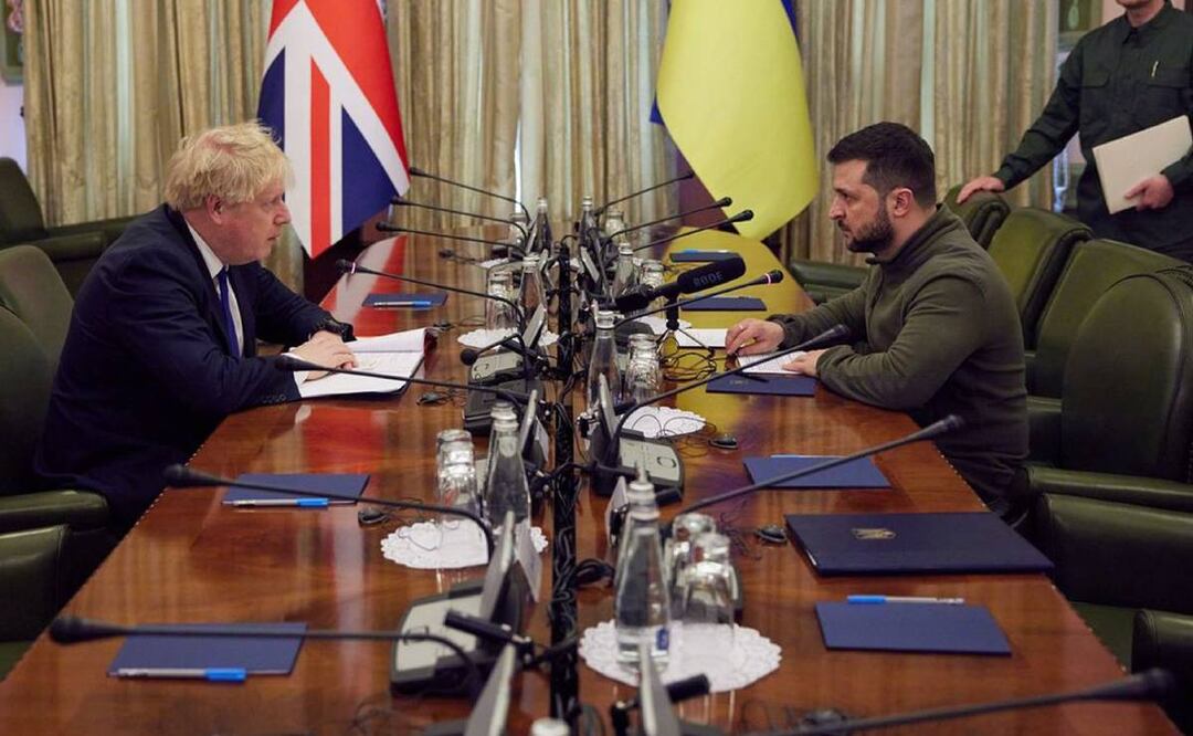 Foto: EFE: Reunión entre Boris Johnson y Volodimir Zelensky
