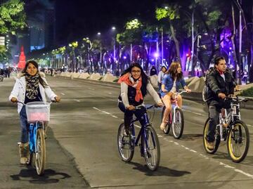 ¡No te lo pierdas!; Semovi prepara el último Paseo Nocturno "Muévete en Bici" de 2024