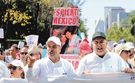 López Obrador meets the LeBarón family