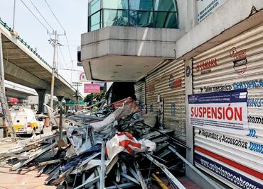 Por granizada caen cuatro espectaculares en Naucalpan