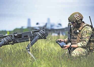 Perros robot “imparables”: otra arma contra migrantes