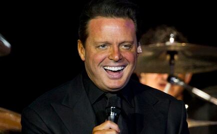 Luis Miguel sonríe tras acuerdo legal