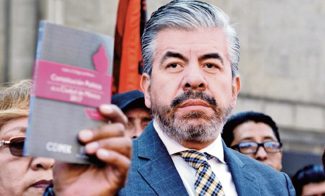 A través de un pronunciamiento por escrito, el líder local del sol azteca, Raúl Flores, indicó que “concluyó un ciclo para el PRD CDMX”. Foto: ARCHIVO EL UNIVERSAL