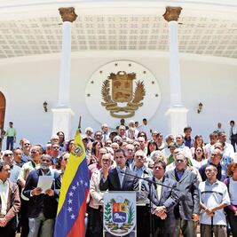 Maduro defiende opción mexicana de diálogo