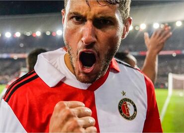 Santiago Giménez: Aficionado del Feyenoord le compone canción: "Giménez es el mejor"