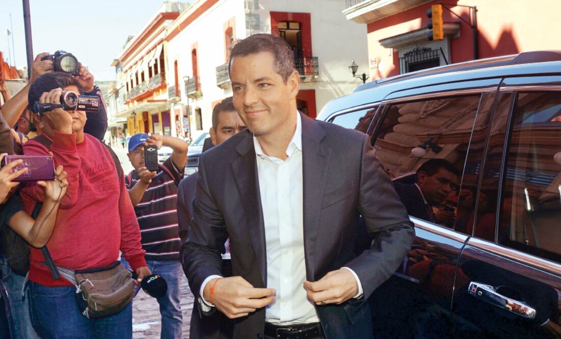 Mensaje. El gobernador Alejandro Murat dijo que todos los acuerdos que se logren serán con base en las normas educativas. (EDWIN HERNÁNDEZ. EL UNIVERSAL)