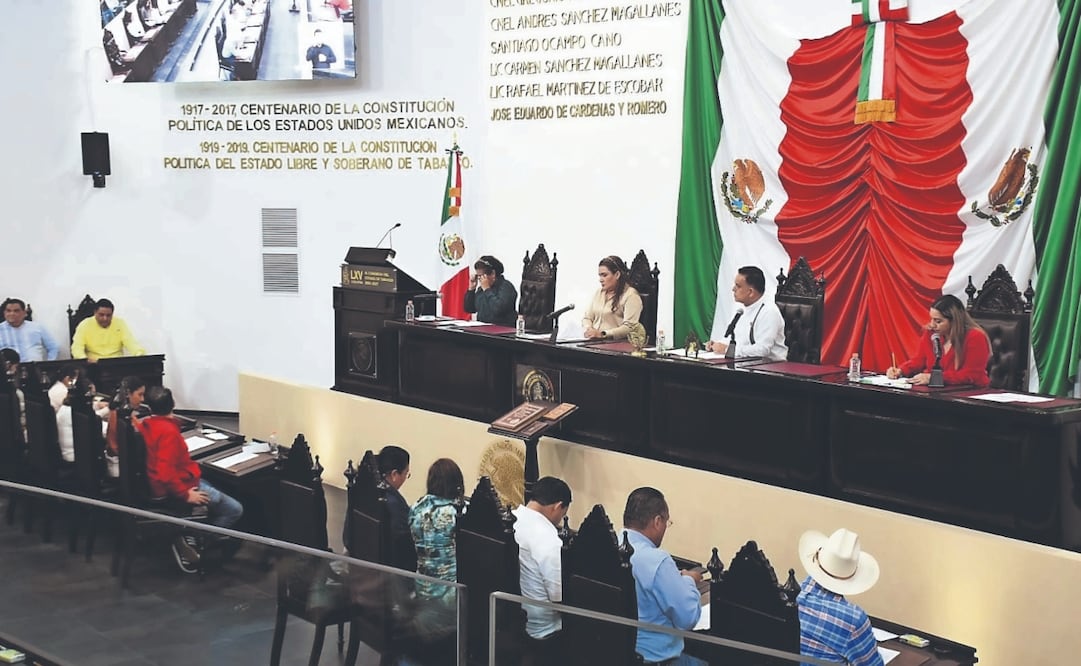 Los diputados locales dieron lectura a la iniciativa con proyecto de decreto enviada por el gobernador Javier May Rodríguez. Foto Especial