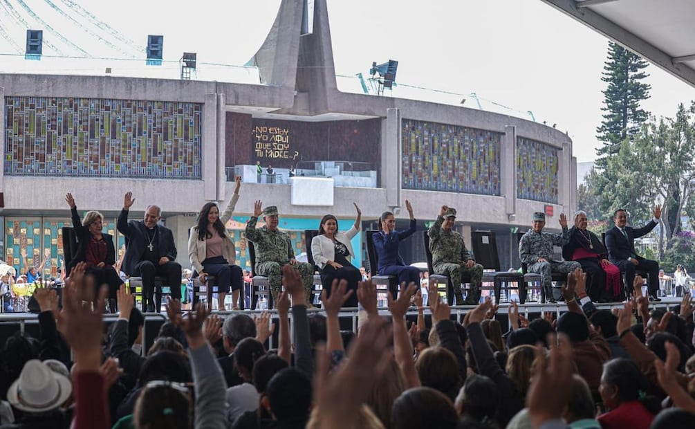 Presidenta Claudia Sheinbaum encabeza el programa "Sí al Desarme, Sí a la Paz" en el atrio de la Basílica de Guadalupe (09/07/2026). Foto: Gabriel Pano / EL UNIVERSAL