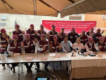 Renuncian 16 alcaldesas y alcaldes de Morelos a sus partidos y se suman a Morena